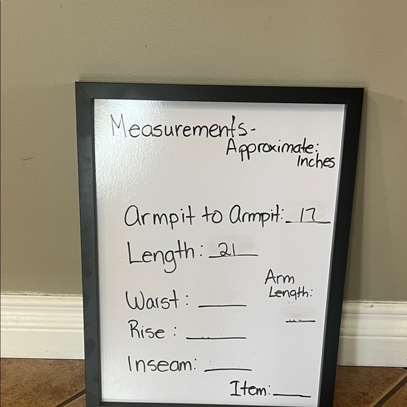 The Limited Black and White Striped V-Neck Tee - Picture 4 of 4